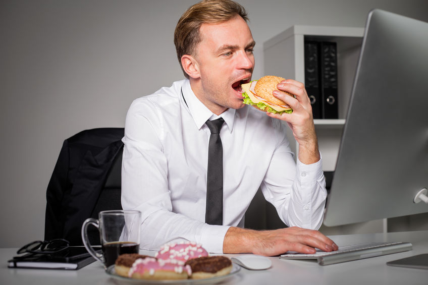 5 conseils pour mieux manger au bureau et éliminer son stress